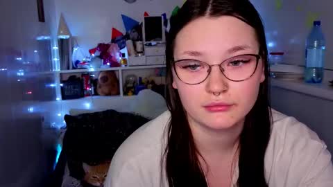 Millie online show from 11/01/25, 06:43