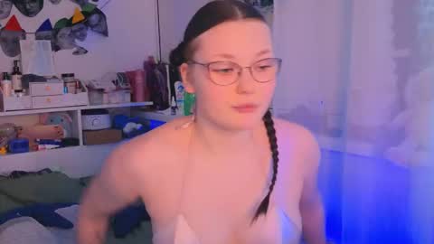 Millie online show from 11/21/25, 07:51