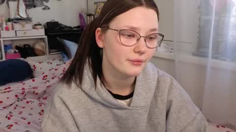 Millie online show from 02/26/26, 05:17