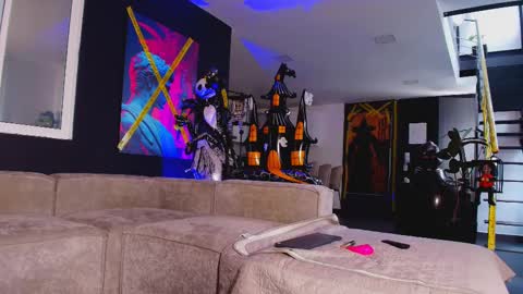 Mila  online show from 10/16/25, 12:39