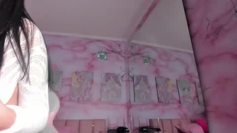 Snapshot of millieskinny_ chatting on 01/09/25, 12:14 Ana Maria online show from 01/09/25, 12:14