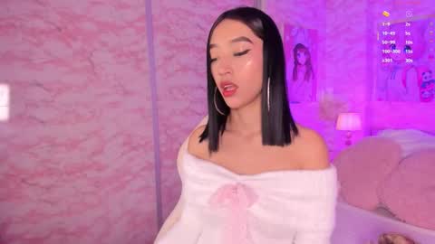 Snapshot of millieskinny_ chatting on 03/21/26, 11:30 Ana Maria online show from 03/21/26, 11:30