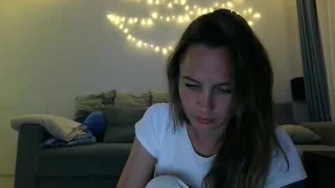 Snapshot of milly_browski chatting on 09/14/25, 06:18 milly_browski online show from 09/14/25, 06:18