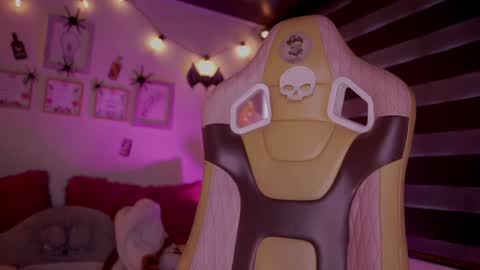 MILLY online show from 10/25/25, 04:13