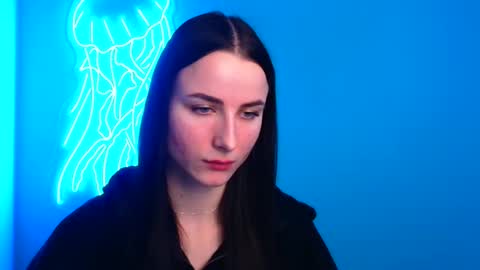 Milly online show from 03/04/25, 09:18