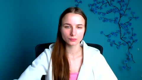 Snapshot of milly_liss chatting on 06/17/26, 05:32 Milly online show from 06/17/26, 05:32