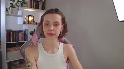 Snapshot of milly_ross23 chatting on 03/01/25, 06:46 Milly online show from 03/01/25, 06:46