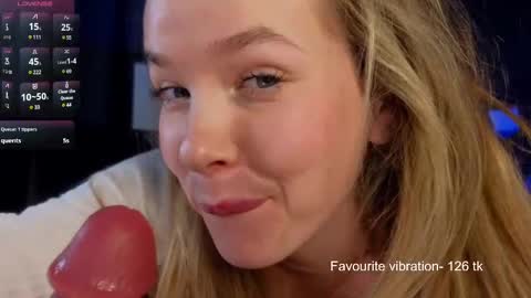 Milly    online show from 03/04/25, 10:02