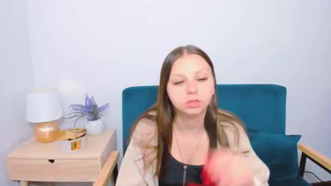 Snapshot of millycute chatting on 06/02/26, 03:36 millycute online show from 06/02/26, 03:36