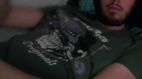 Snapshot of milowww1601 chatting on 01/25/25, 02:47 milowww1601 online show from 01/25/25, 02:47