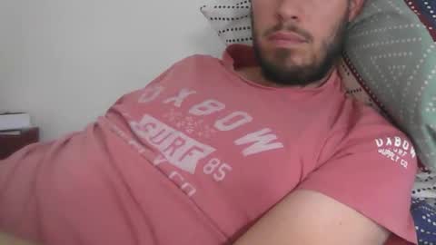 Snapshot of milowww1601 chatting on 10/26/25, 01:06 milowww1601 online show from 10/26/25, 01:06