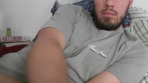 Snapshot of milowww1601 chatting on 12/17/25, 02:12 milowww1601 online show from 12/17/25, 02:12