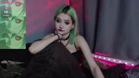 milten_trish online show from 11/18/25, 05:06