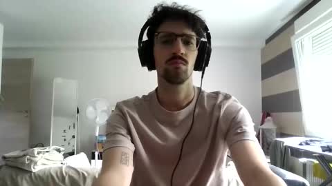 MiltonMox online show from 06/03/26, 07:22