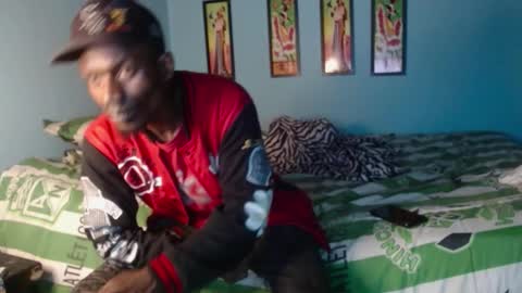 Miltonn online show from 01/05/26, 11:41