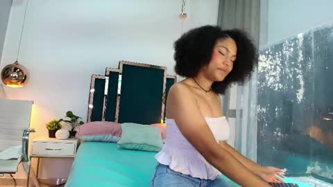 Snapshot of milu_brunnete chatting on 06/06/26, 12:32 milu_brunnete online show from 06/06/26, 12:32
