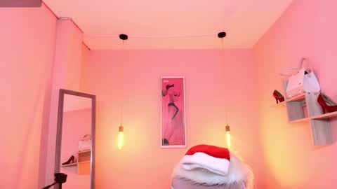 milu_carbajal_x online show from 12/05/25, 08:16