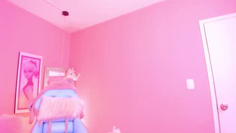 milu_carbajal_x online show from 03/25/26, 03:01