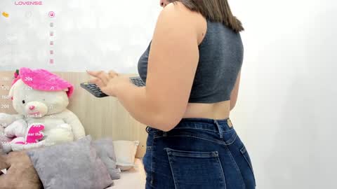 Milu Gomez online show from 12/29/24, 07:22