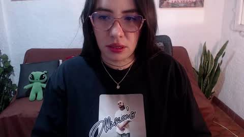 Milu Wallace  online show from 03/07/26, 11:02