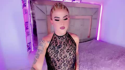 kendall online show from 02/06/26, 02:27