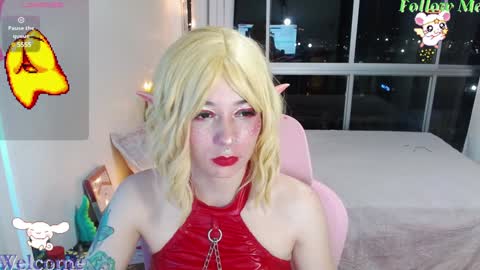 mily_milk_ online show from 12/25/24, 12:05