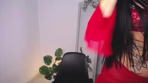 Mily Ortiz online show from 07/11/26, 01:58