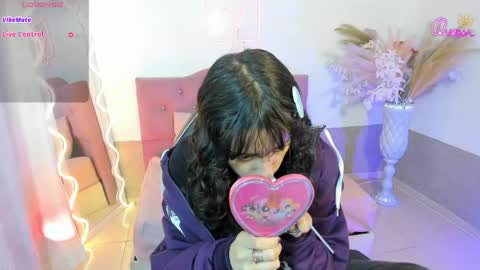 mily_tay online show from 04/15/26, 12:01