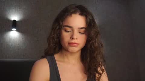 Snapshot of milyyclaars chatting on 02/21/26, 01:45 Linda online show from 02/21/26, 01:45