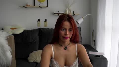 Mimi online show from 11/02/25, 08:22