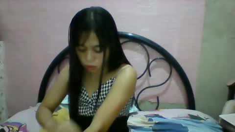 Snapshot of mimiyolove chatting on 02/04/25, 10:00 mimiyolove online show from 02/04/25, 10:00