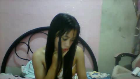 Snapshot of mimiyolove chatting on 02/05/25, 12:27 mimiyolove online show from 02/05/25, 12:27