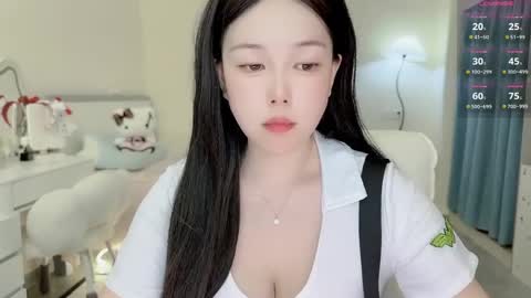 Snapshot of mimmouo chatting on 05/19/26, 07:26 mimmouo online show from 05/19/26, 07:26
