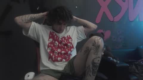 Max online show from 09/23/25, 06:00