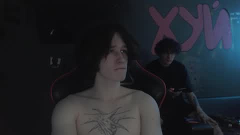 Max online show from 11/06/25, 10:54