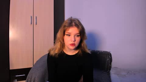 hi Im Mina  online show from 12/10/24, 02:05