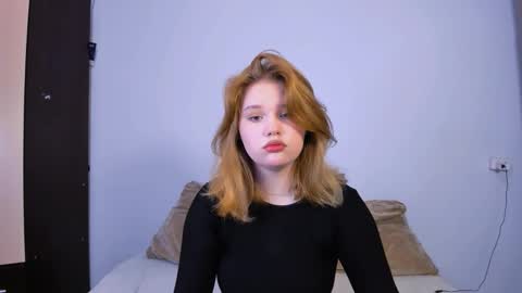 hi Im Mina  online show from 09/24/25, 11:46