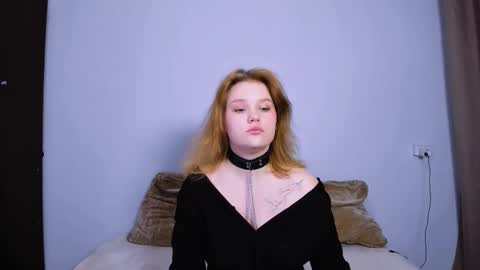 hi Im Mina  online show from 10/03/25, 11:29