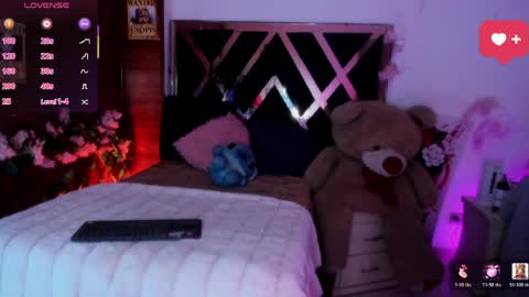 minami_nakamura online show from 04/07/26, 01:39