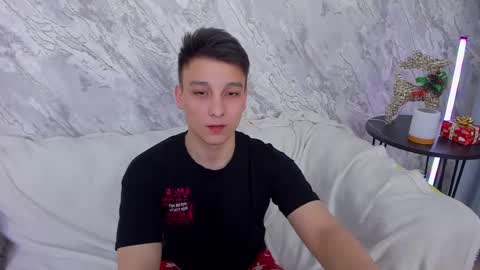 Snapshot of minato_kono chatting on 01/14/25, 06:17 minato_kono online show from 01/14/25, 06:17