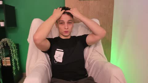 Snapshot of minato_kono chatting on 01/29/25, 12:13 minato_kono online show from 01/29/25, 12:13