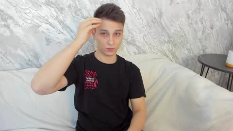 Snapshot of minato_kono chatting on 02/06/25, 07:18 minato_kono online show from 02/06/25, 07:18