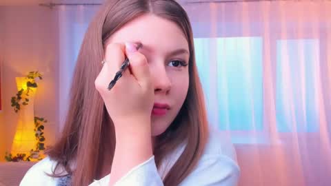 Mindi online show from 10/18/25, 07:31