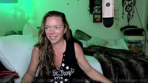 Snapshot of mindymars chatting on 07/06/26, 02:36 Mindy Mars online show from 07/06/26, 02:36