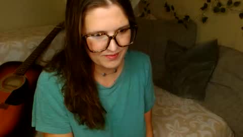 Mindy online show from 04/21/26, 04:41