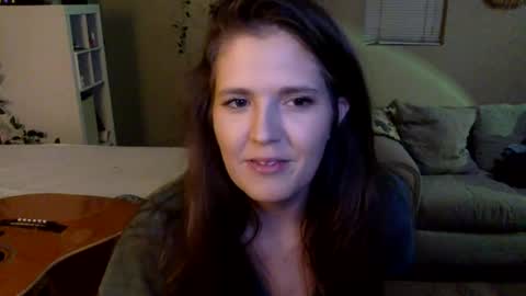 Snapshot of mindymounds chatting on 07/14/26, 03:11 Mindy online show from 07/14/26, 03:11