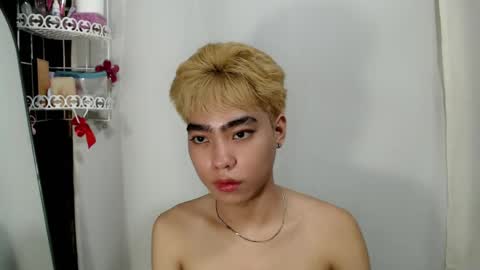 Snapshot of mingkla_man chatting on 04/24/26, 12:18 mingkla_man online show from 04/24/26, 12:18