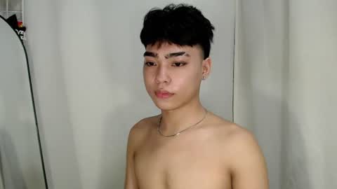 mingkla_man online show from 07/15/26, 12:10