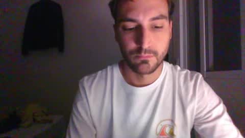 Snapshot of miniarthur chatting on 05/01/26, 12:26 miniarthur online show from 05/01/26, 12:26