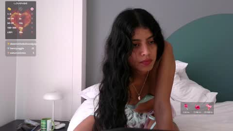   Mini Mila Kunis ft Ashton Katchero. Follow me to stay in touch  online show from 02/03/25, 06:49